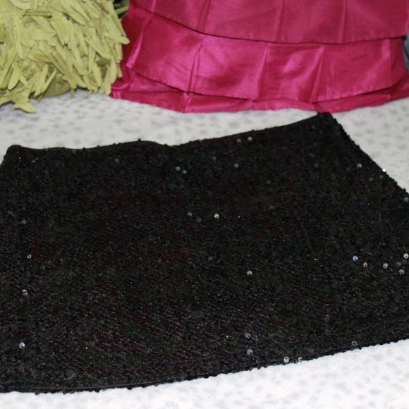 SEQUINED and Sexy - Picture 2 of 3